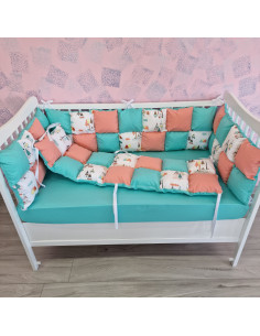 Aparatori de patut tip Patchwork roz cu turcoaz si braduti 2