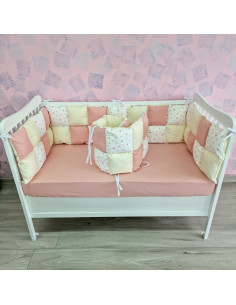 Aparatori de patut tip Patchwork roz pudra cu crem si...