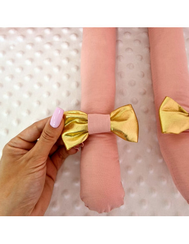 Perna decorativa Norisor cu picioare, roz pudra...